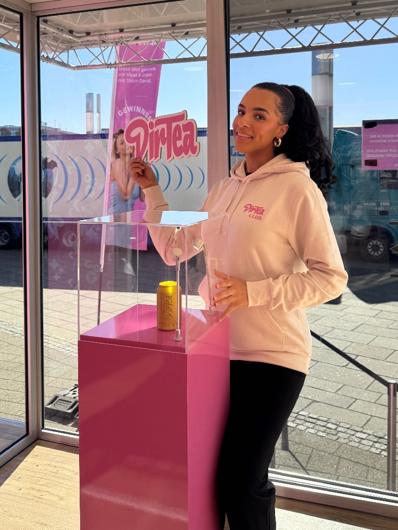 Strukturierte Darstellung von Erfahrungen und Fremdsprachenkenntnissen einer Messehostessen Dortmund im Profil